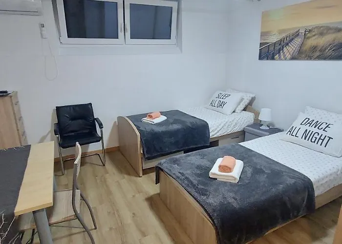 Jo-ma Apartma Povsetova Apartment